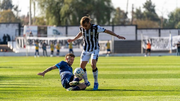 Light Up Your Night Rides: Crucial Visibility Advice for UK Sport Bikers